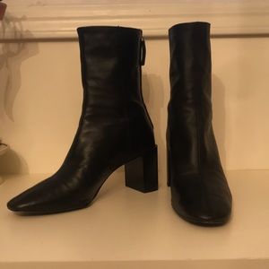 ZARA BLACK LEATHER BOOT SZ-36 $30 - FIRM